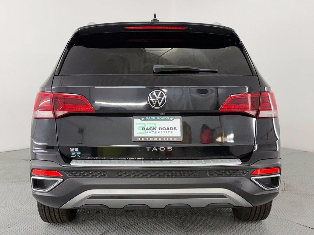 Volkswagen Taos SE FWD 2022