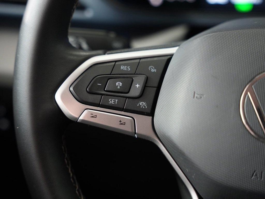 Volkswagen Taos SE FWD 2022