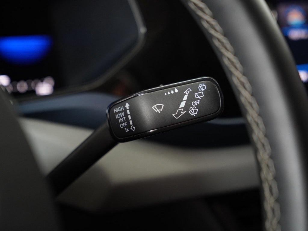 Volkswagen Taos SE FWD 2022