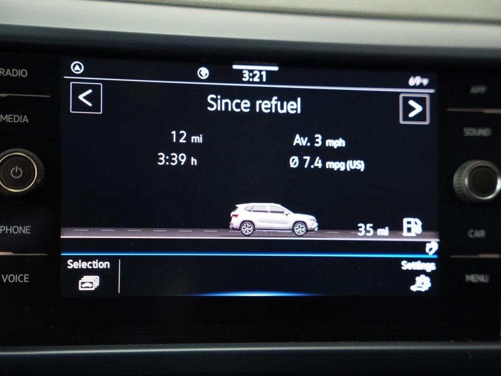 Volkswagen Taos SE FWD 2022