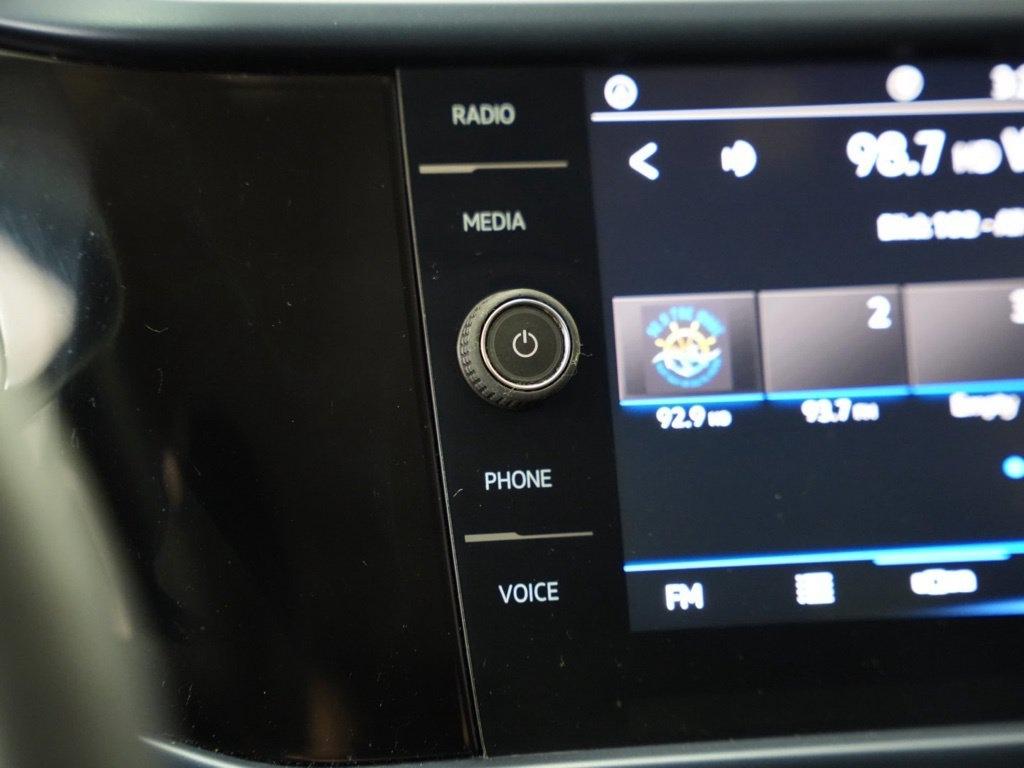 Volkswagen Taos SE FWD 2022