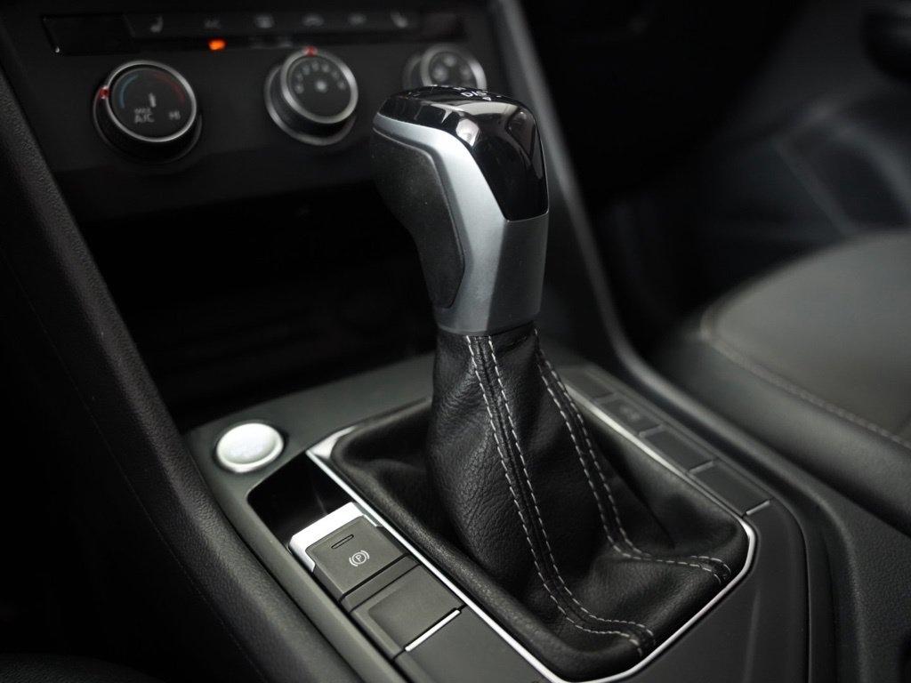 Volkswagen Taos SE FWD 2022