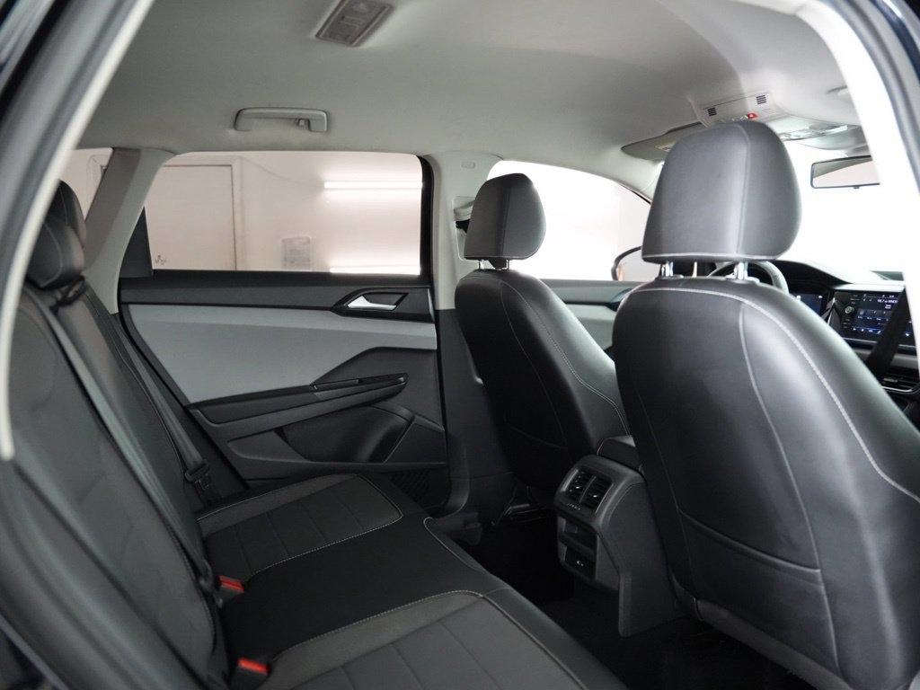 Volkswagen Taos SE FWD 2022