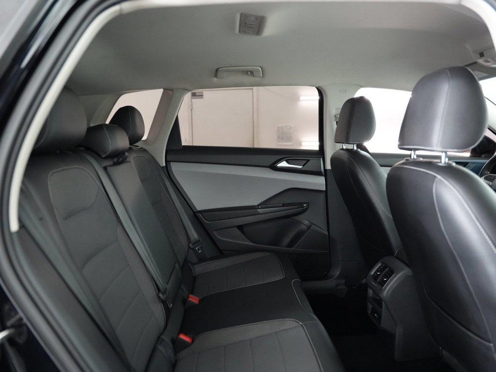 Volkswagen Taos SE FWD 2022