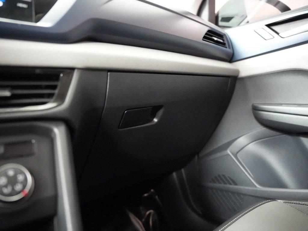 Volkswagen Taos SE FWD 2022