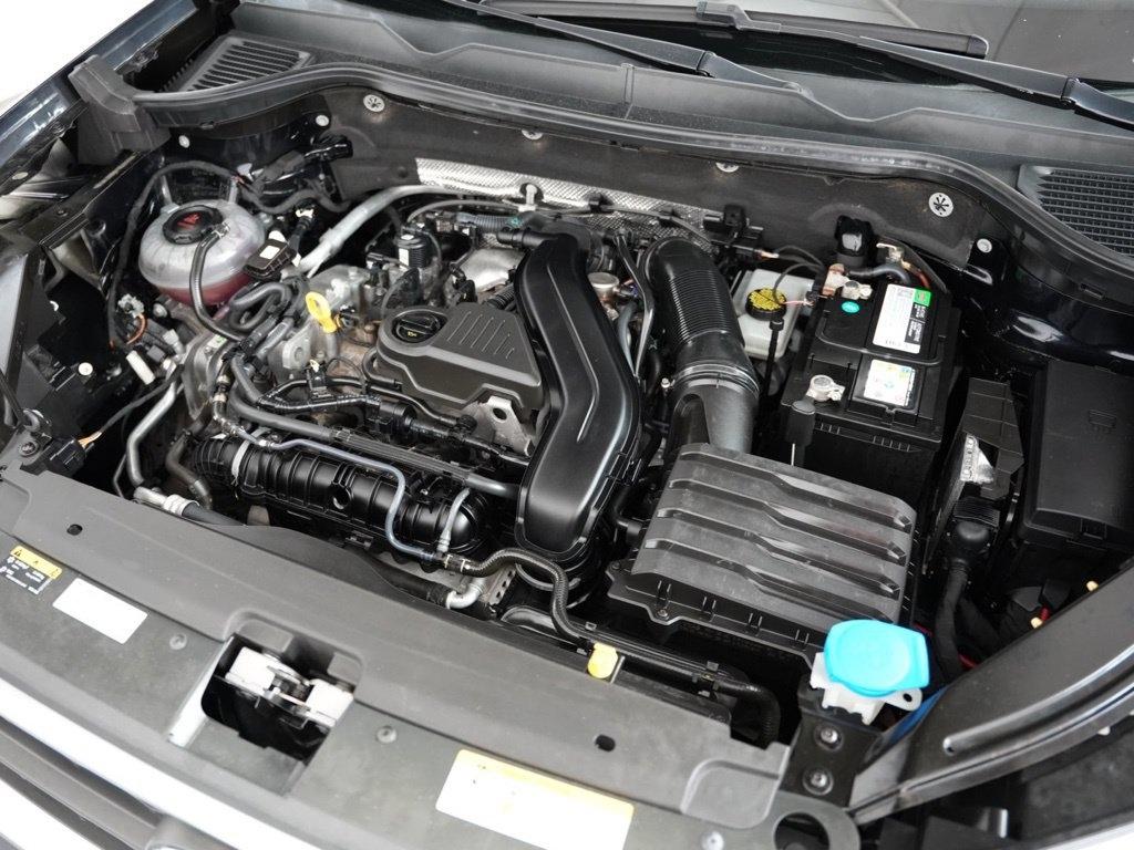 Volkswagen Taos SE FWD 2022