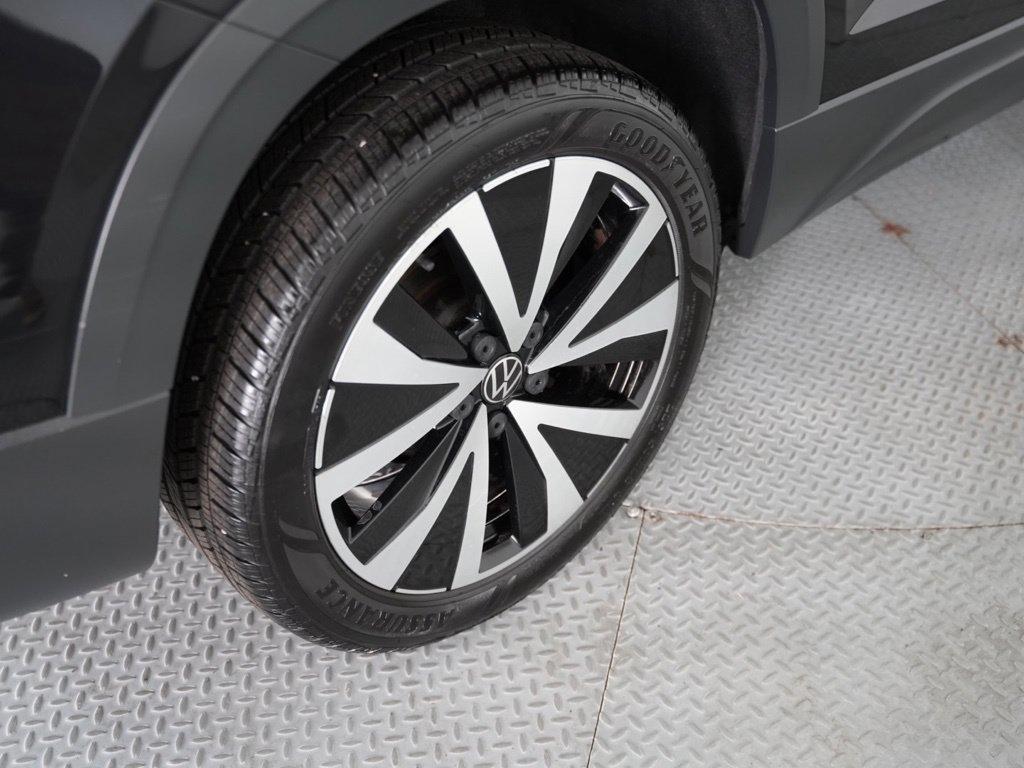Volkswagen Taos SE FWD 2022