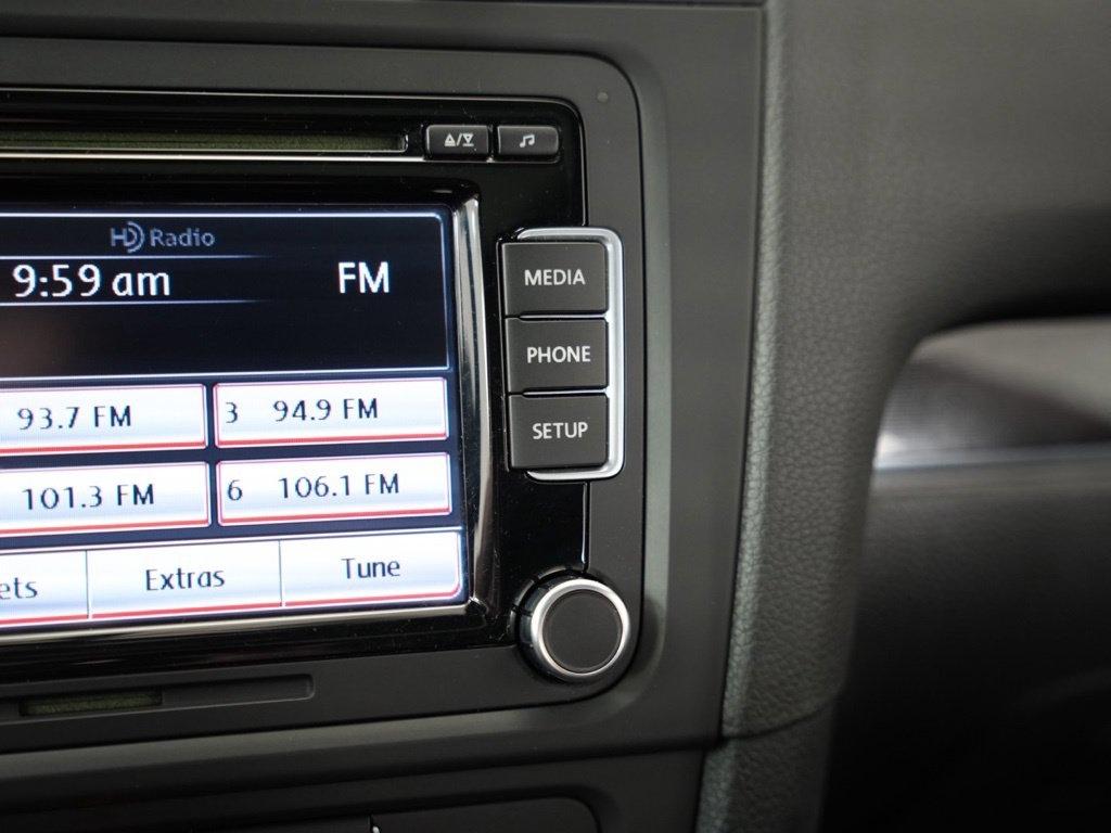 Volkswagen GTI 4dr HB Man w/Sunroof & Navi PZEV 2012