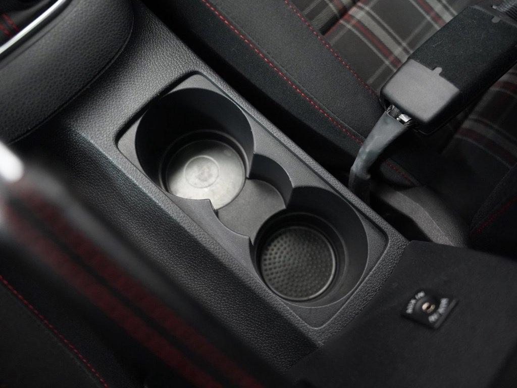 Volkswagen GTI 4dr HB Man w/Sunroof & Navi PZEV 2012