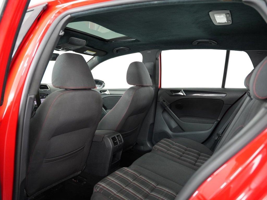 Volkswagen GTI 4dr HB Man w/Sunroof & Navi PZEV 2012