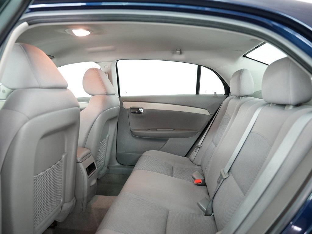 Chevrolet Malibu 4dr Sdn LS w/1LS 2012