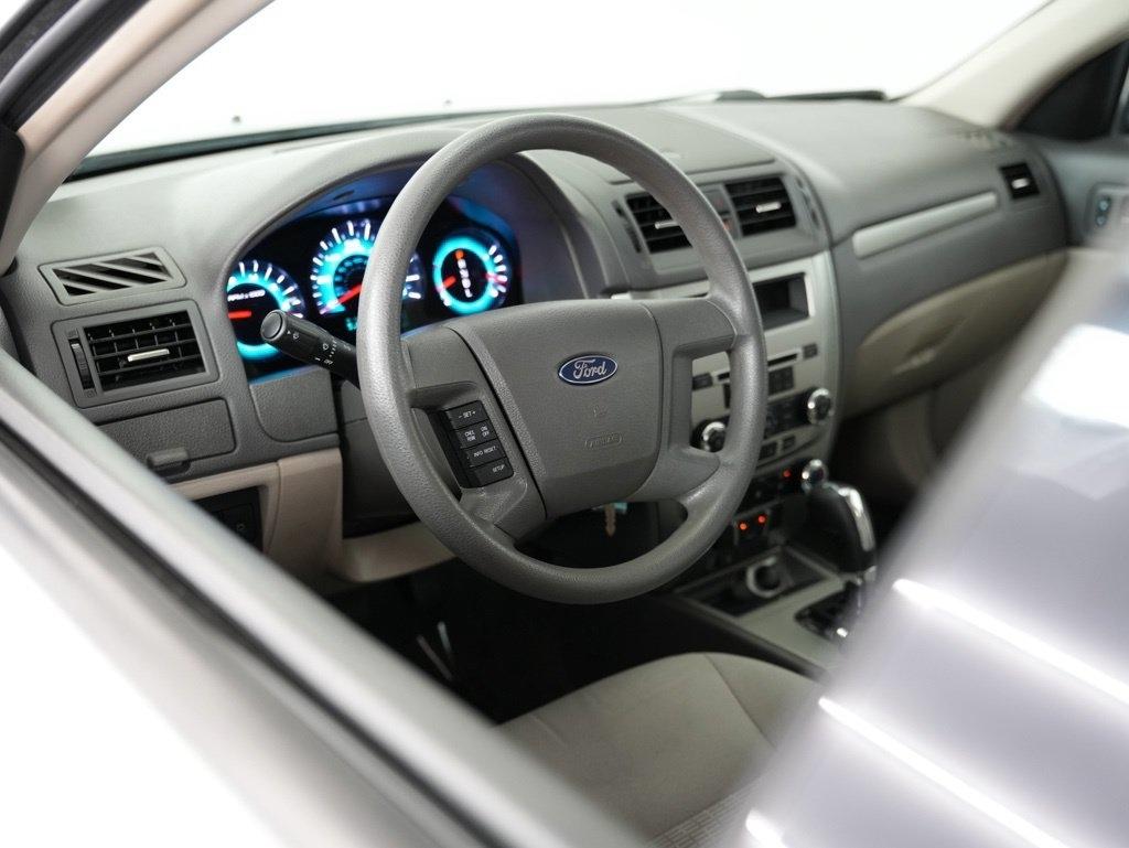 Ford Fusion 4dr Sdn S FWD 2012