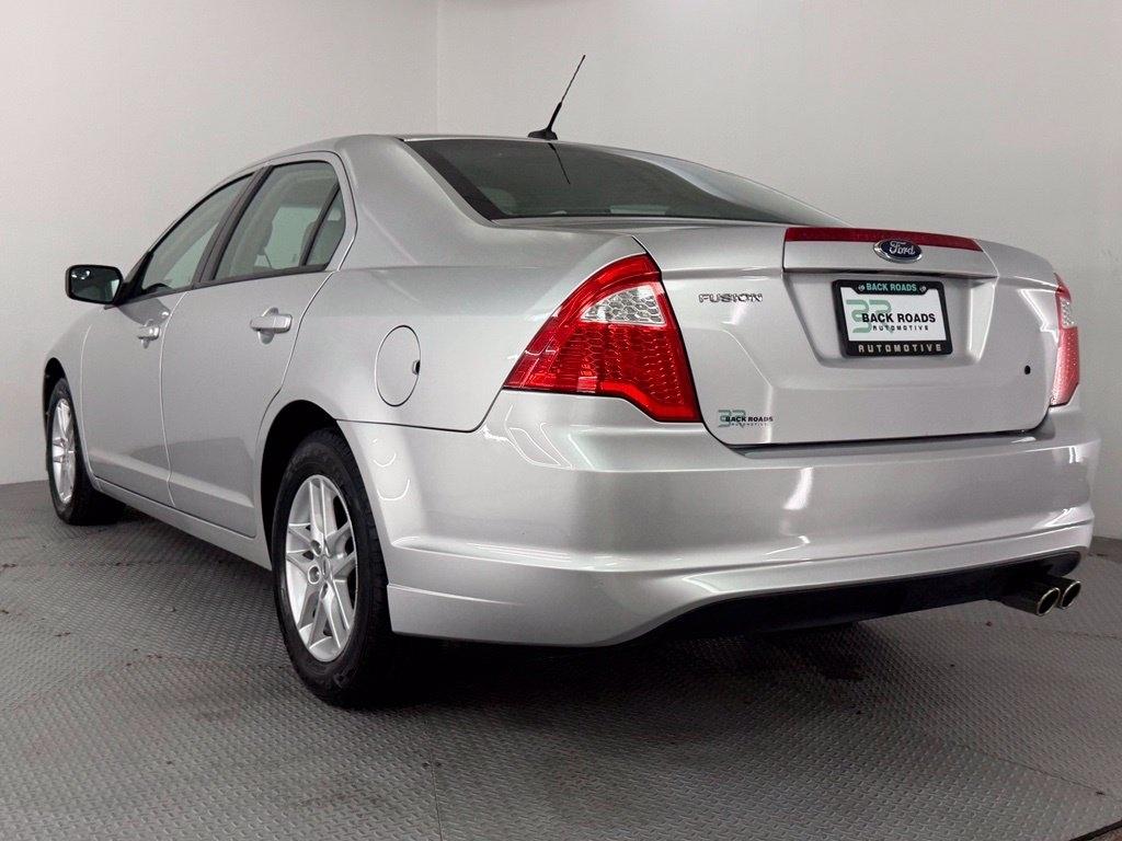 Ford Fusion 4dr Sdn S FWD 2012