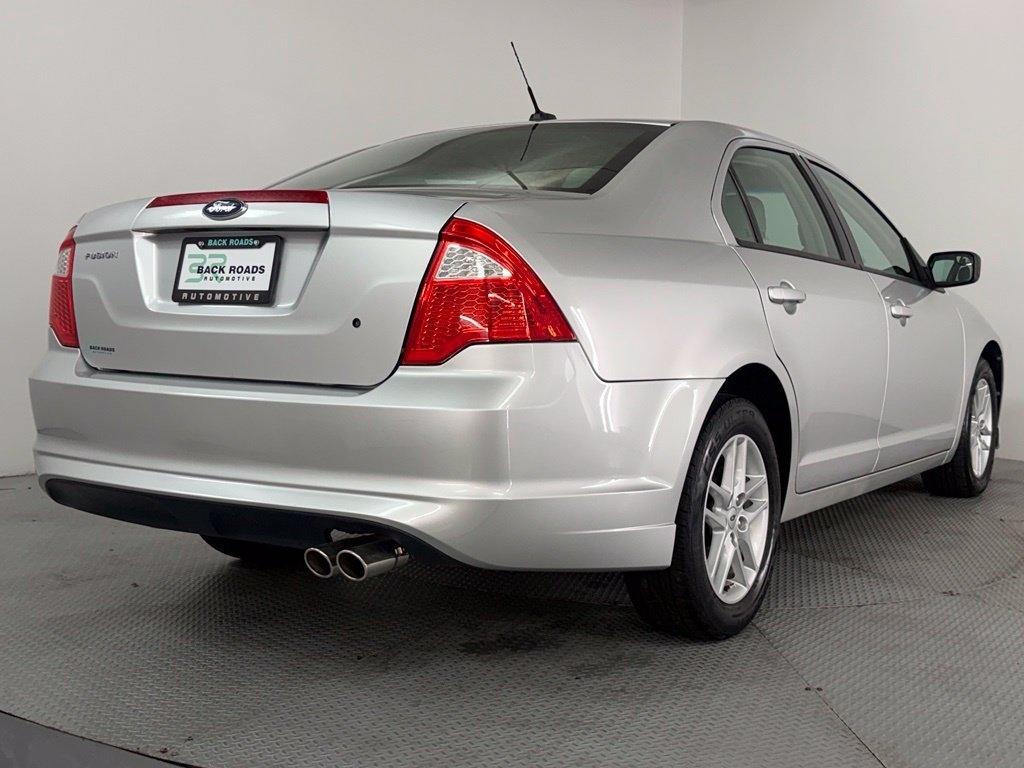 Ford Fusion 4dr Sdn S FWD 2012