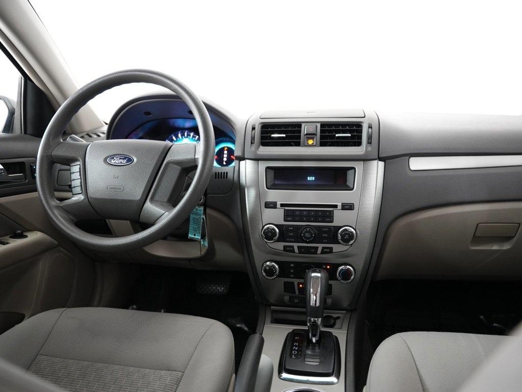 Ford Fusion 4dr Sdn S FWD 2012
