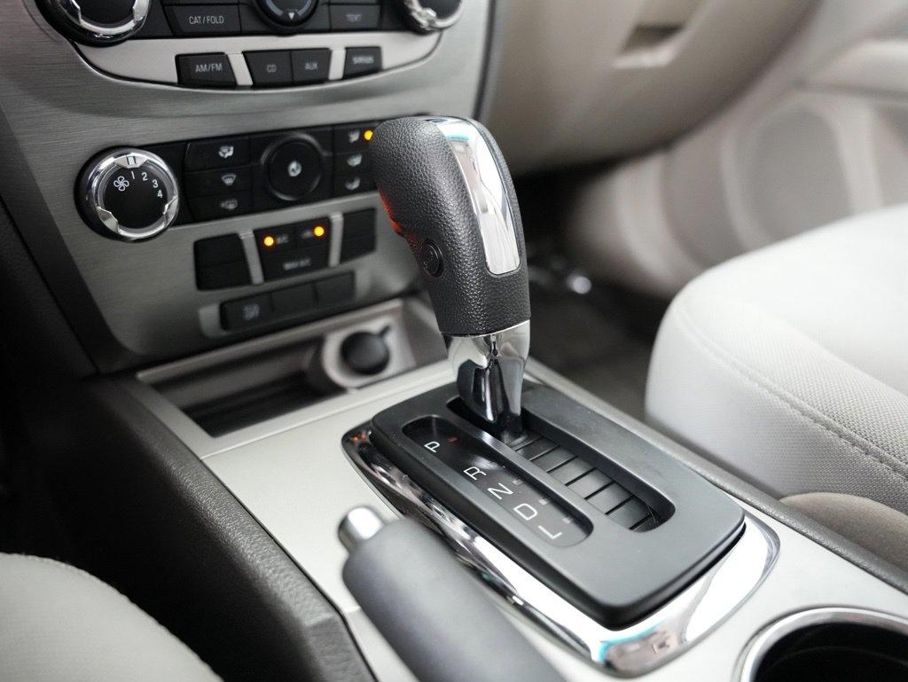 Ford Fusion 4dr Sdn S FWD 2012