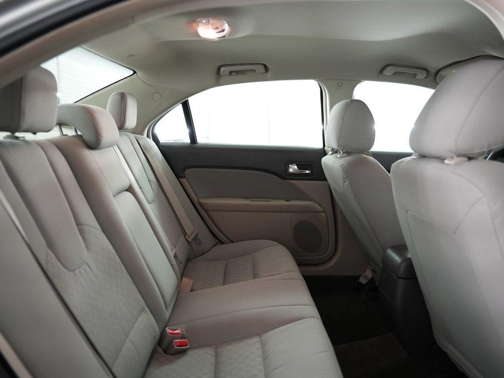 Ford Fusion 4dr Sdn S FWD 2012
