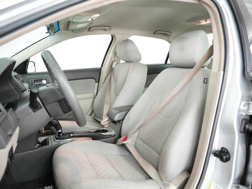 Ford Fusion 4dr Sdn S FWD 2012