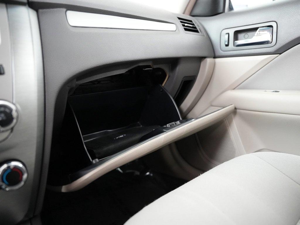 Ford Fusion 4dr Sdn S FWD 2012