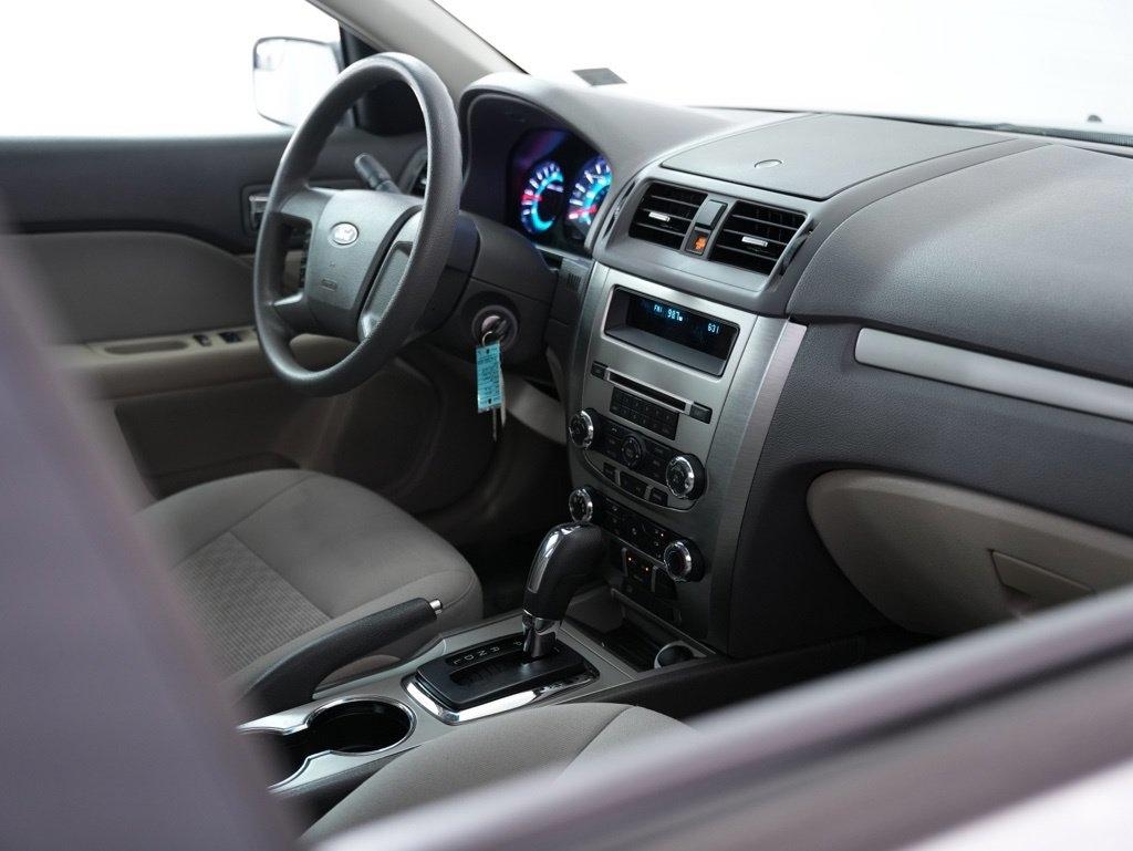 Ford Fusion 4dr Sdn S FWD 2012