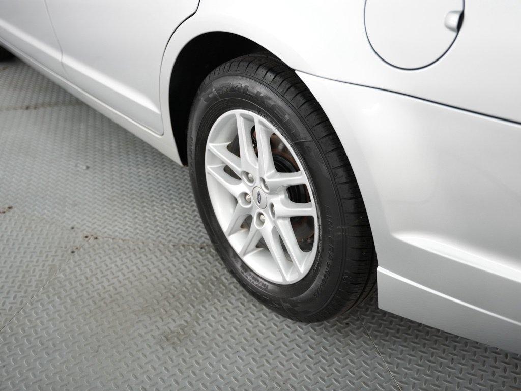 Ford Fusion 4dr Sdn S FWD 2012