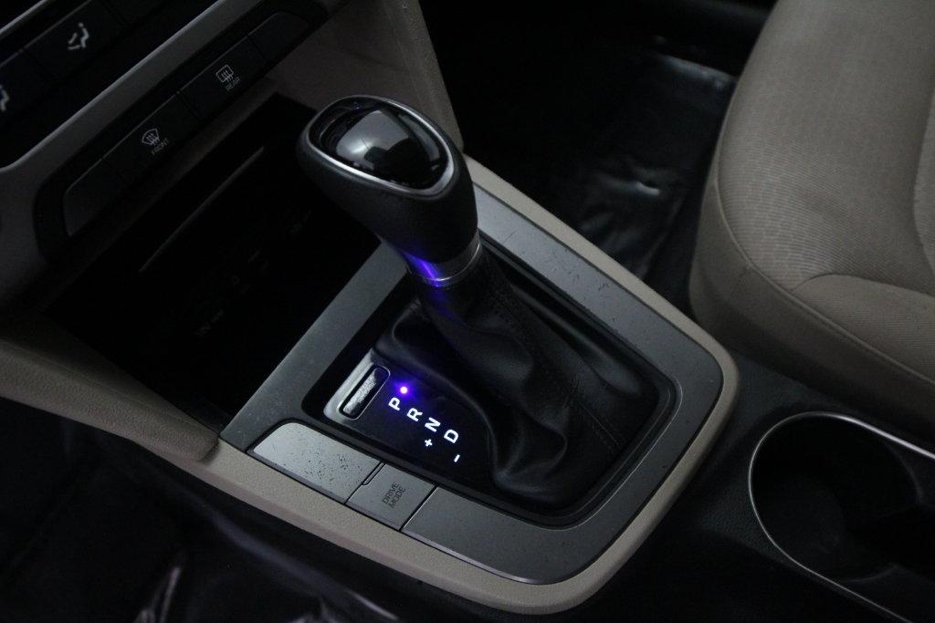 Hyundai Elantra SE 2.0L Auto (Alabama) 2018