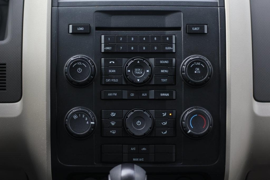 Ford Escape FWD 4dr XLS 2011