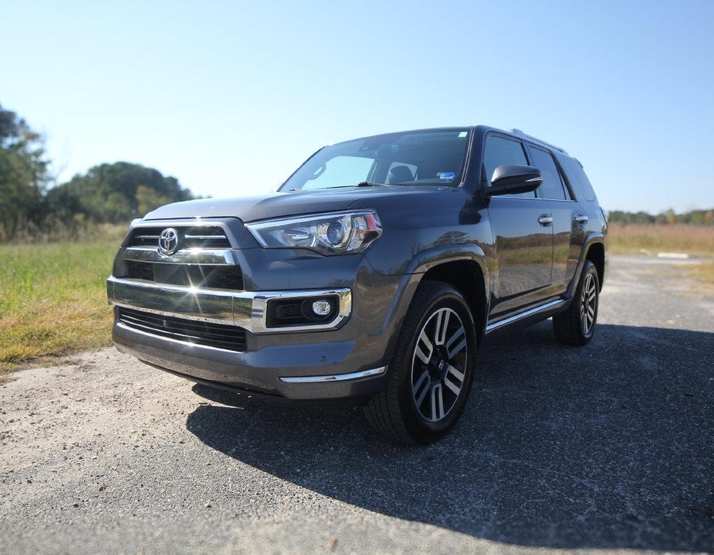 Toyota 4Runner Limited 4WD (Natl) 2022