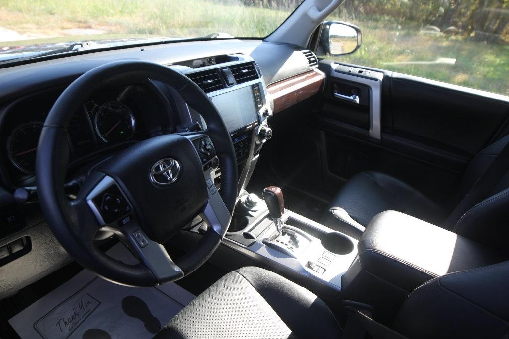 Toyota 4Runner Limited 4WD (Natl) 2022