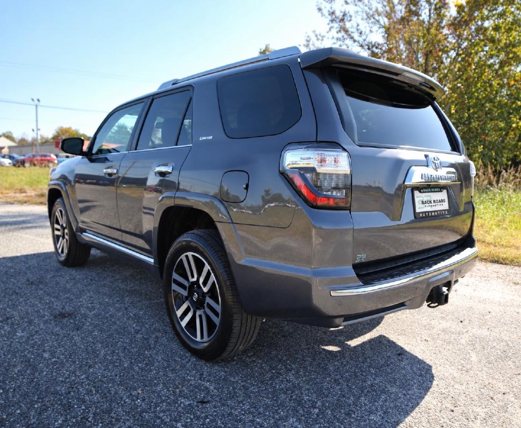 Toyota 4Runner Limited 4WD (Natl) 2022