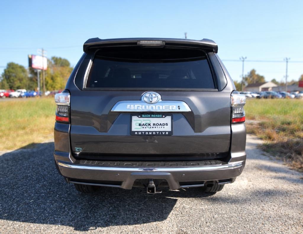 Toyota 4Runner Limited 4WD (Natl) 2022