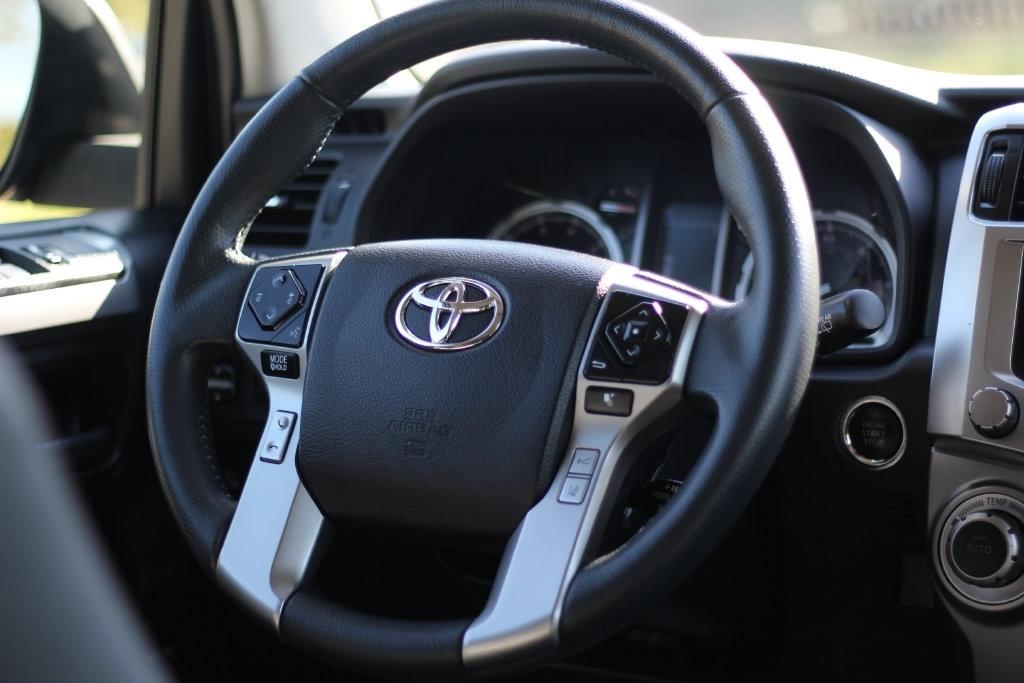 Toyota 4Runner Limited 4WD (Natl) 2022