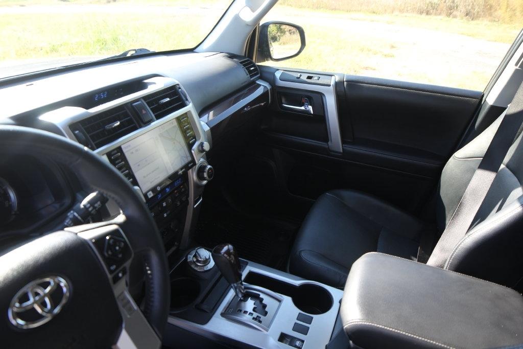 Toyota 4Runner Limited 4WD (Natl) 2022