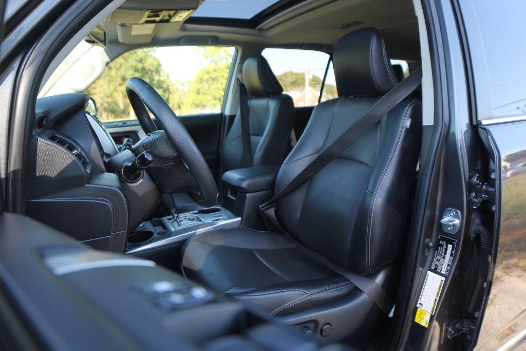 Toyota 4Runner Limited 4WD (Natl) 2022