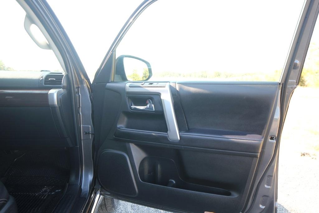 Toyota 4Runner Limited 4WD (Natl) 2022