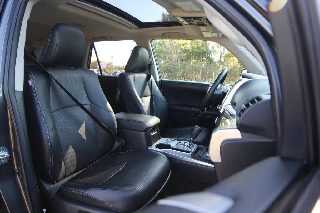 Toyota 4Runner Limited 4WD (Natl) 2022