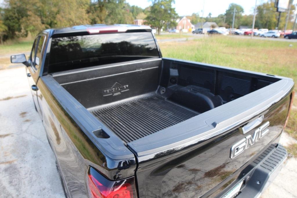 GMC Sierra 1500 4WD Crew Cab 147" SLE 2019