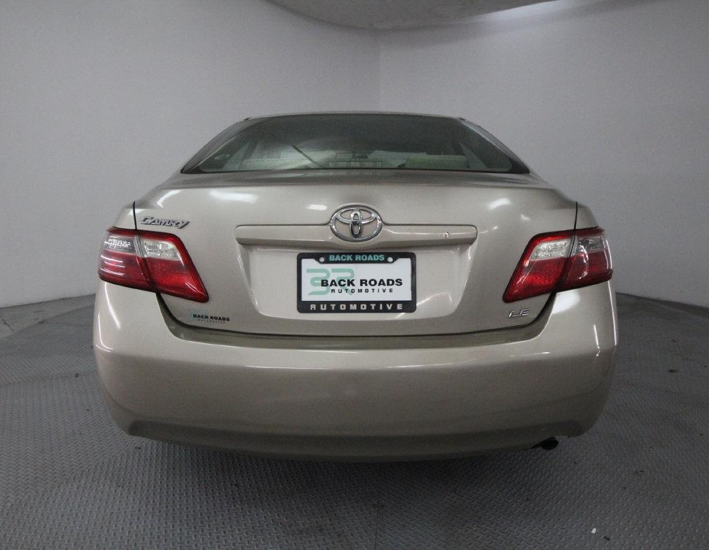Toyota Camry 4dr Sdn I4 Auto XLE (Natl) 2007