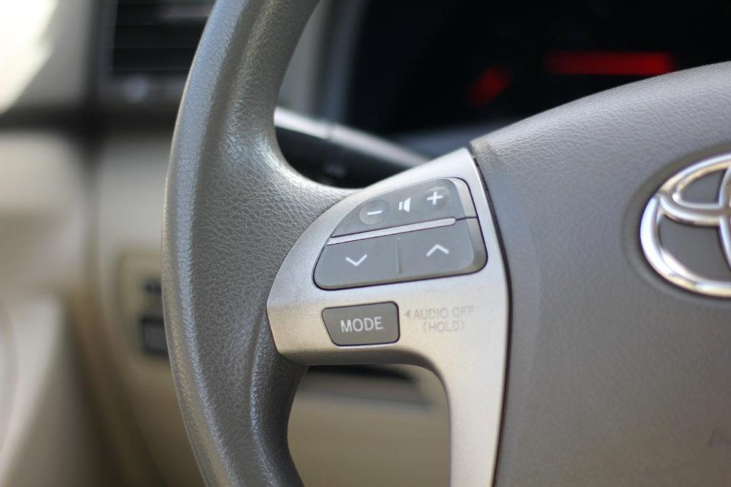 Toyota Camry 4dr Sdn I4 Auto XLE (Natl) 2007