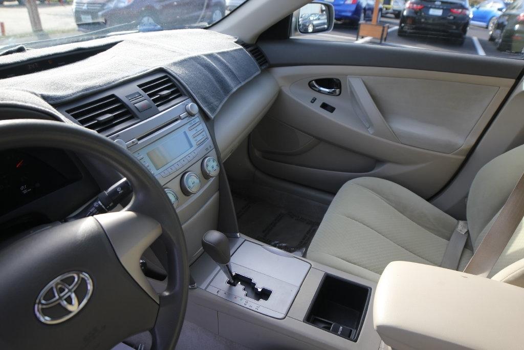 Toyota Camry 4dr Sdn I4 Auto XLE (Natl) 2007
