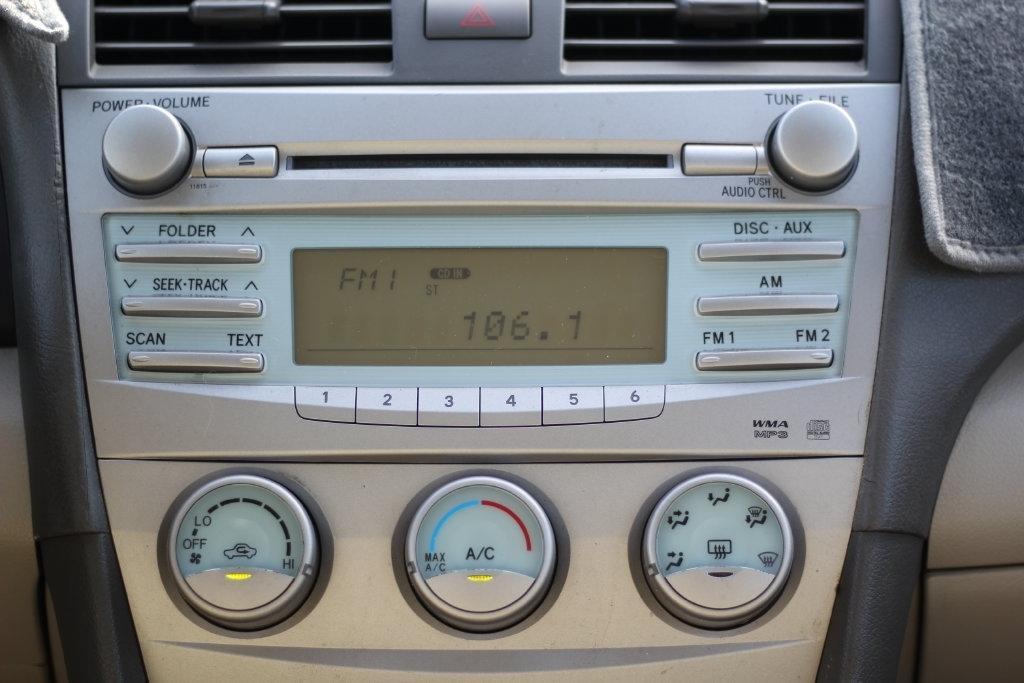 Toyota Camry 4dr Sdn I4 Auto XLE (Natl) 2007