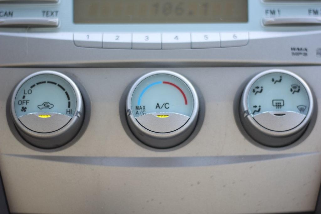 Toyota Camry 4dr Sdn I4 Auto XLE (Natl) 2007