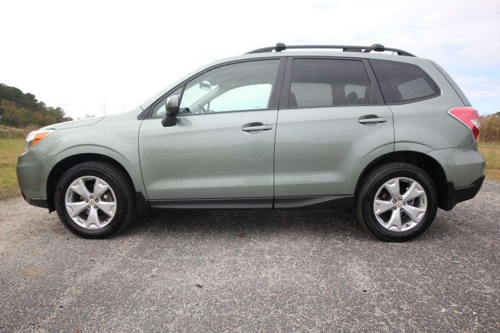 Subaru Forester 4dr CVT 2.5i Premium PZEV 2015