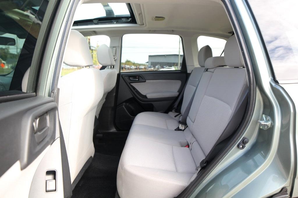 Subaru Forester 4dr CVT 2.5i Premium PZEV 2015