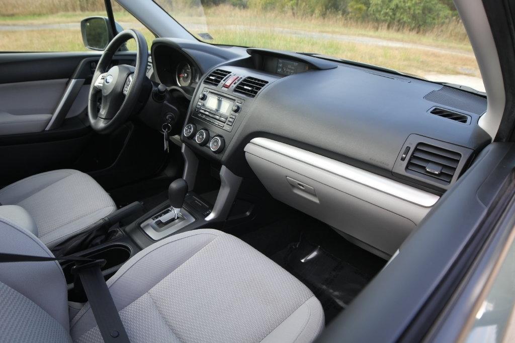 Subaru Forester 4dr CVT 2.5i Premium PZEV 2015