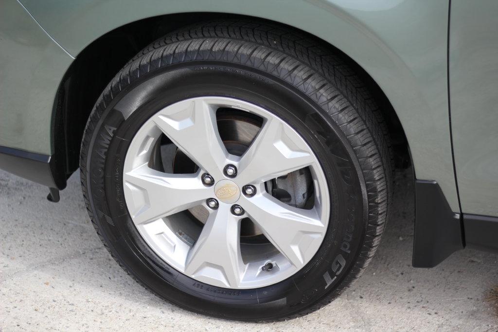 Subaru Forester 4dr CVT 2.5i Premium PZEV 2015