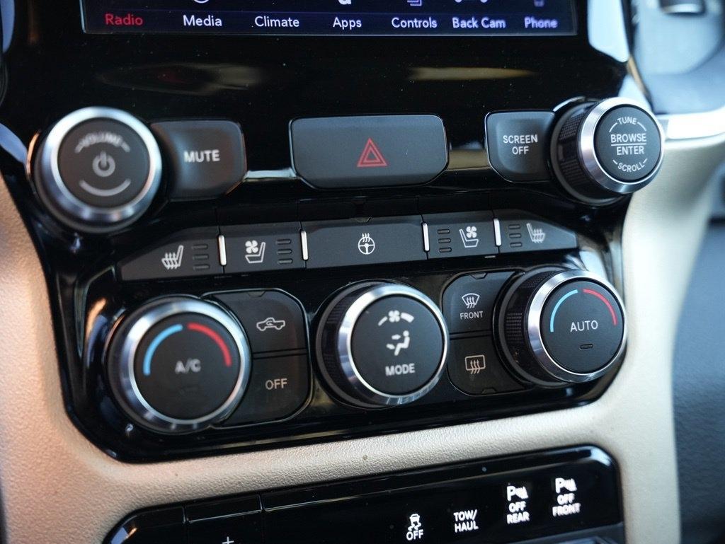 RAM 1500 Laramie 4x2 Quad Cab 6'4" Box 2019