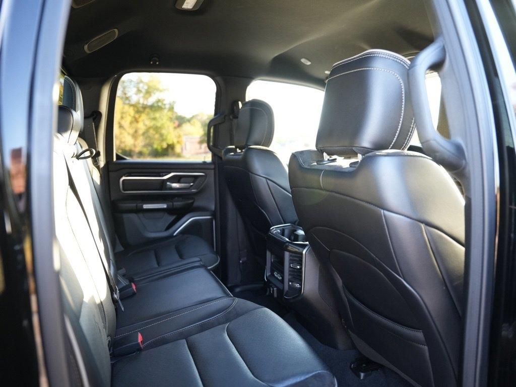 RAM 1500 Laramie 4x2 Quad Cab 6'4" Box 2019
