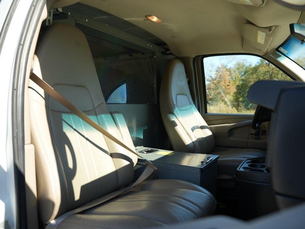 Chevrolet Express Cargo Van RWD 2500 155" 2013