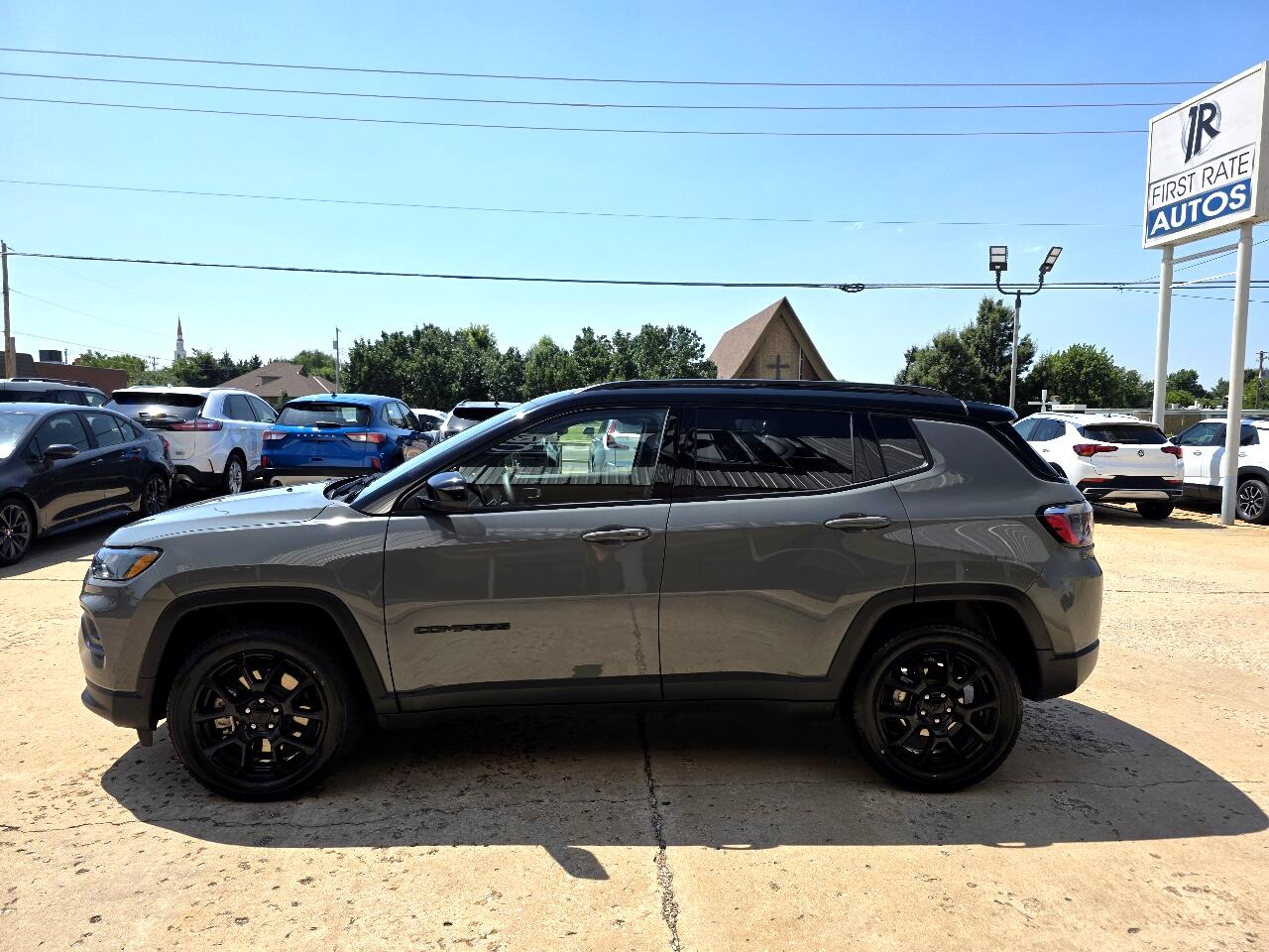 2023 Jeep Compass Altitude photo 3